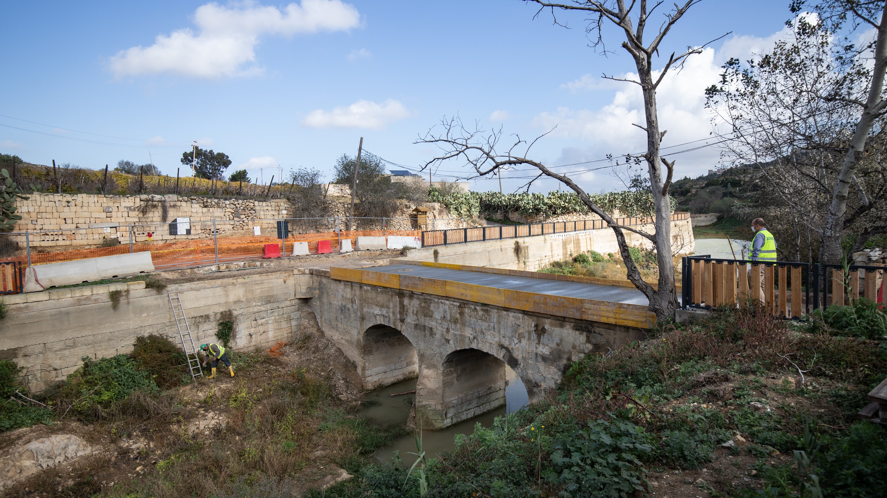 Rebuilding the Chadwick Lakes bridge deck