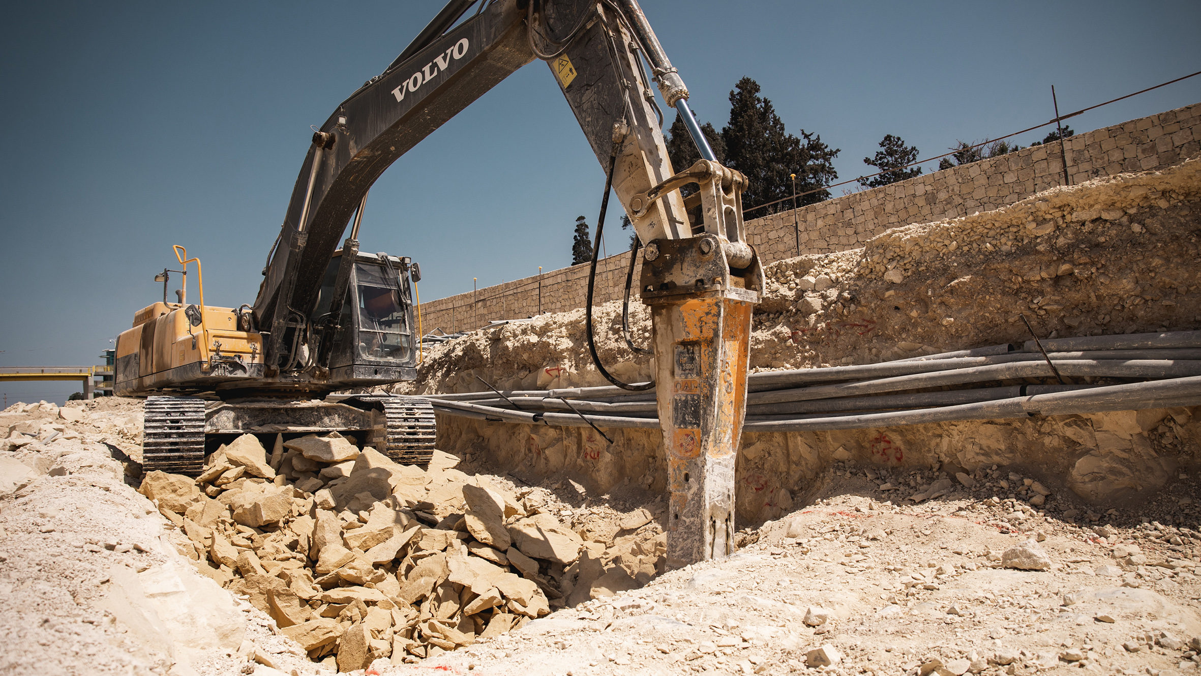 New Airport roundabout underpass excavation in progress